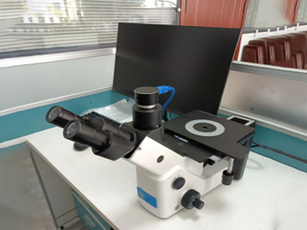 Metal microscope